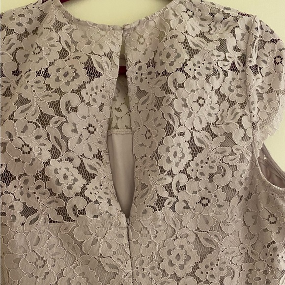 H&M NEW Women’s Purple Lilac Sleeveless Lace Pleated Dress. Size Large. - Picture 3 of 6